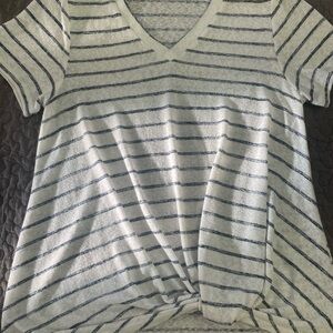 Caslon Striped Beachy Coastal Vibe Blue and White Ruched Top